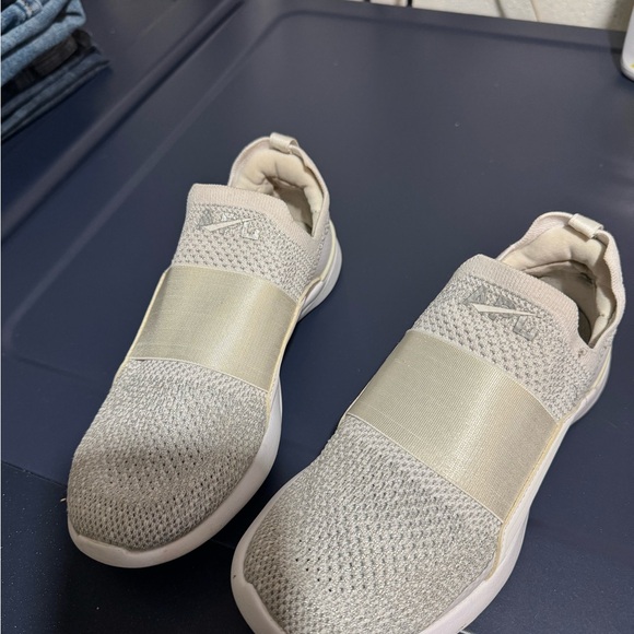 White APL sneakers - Picture 2 of 2